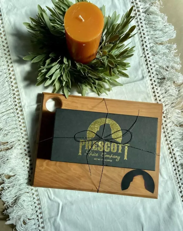 Small Charcuterie & Spice Gift Set