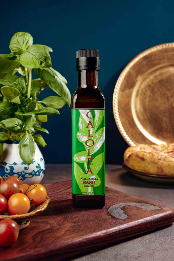 Calolea Basil Olive Oil - Image 2